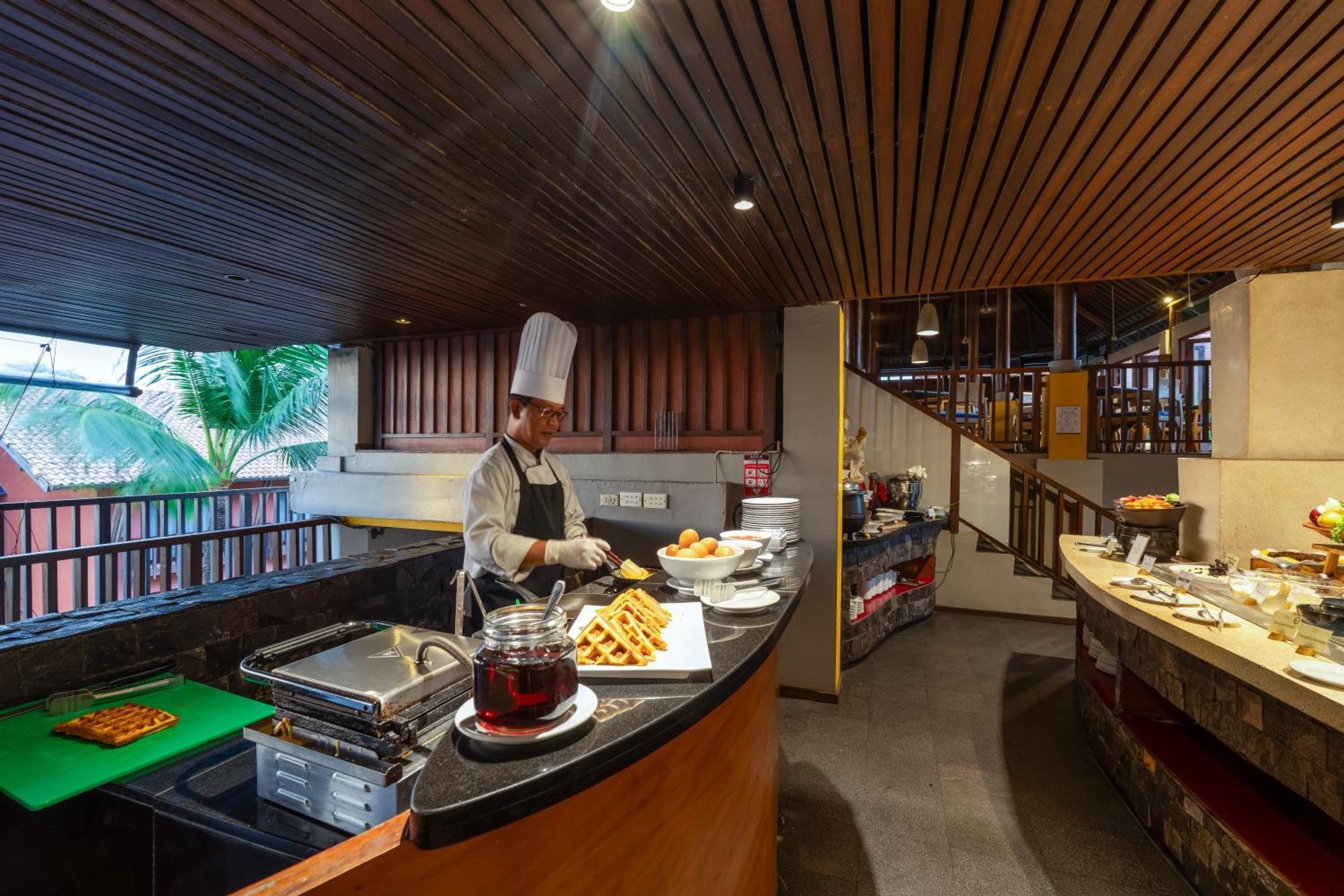 होटल Mercure Kuta Bali