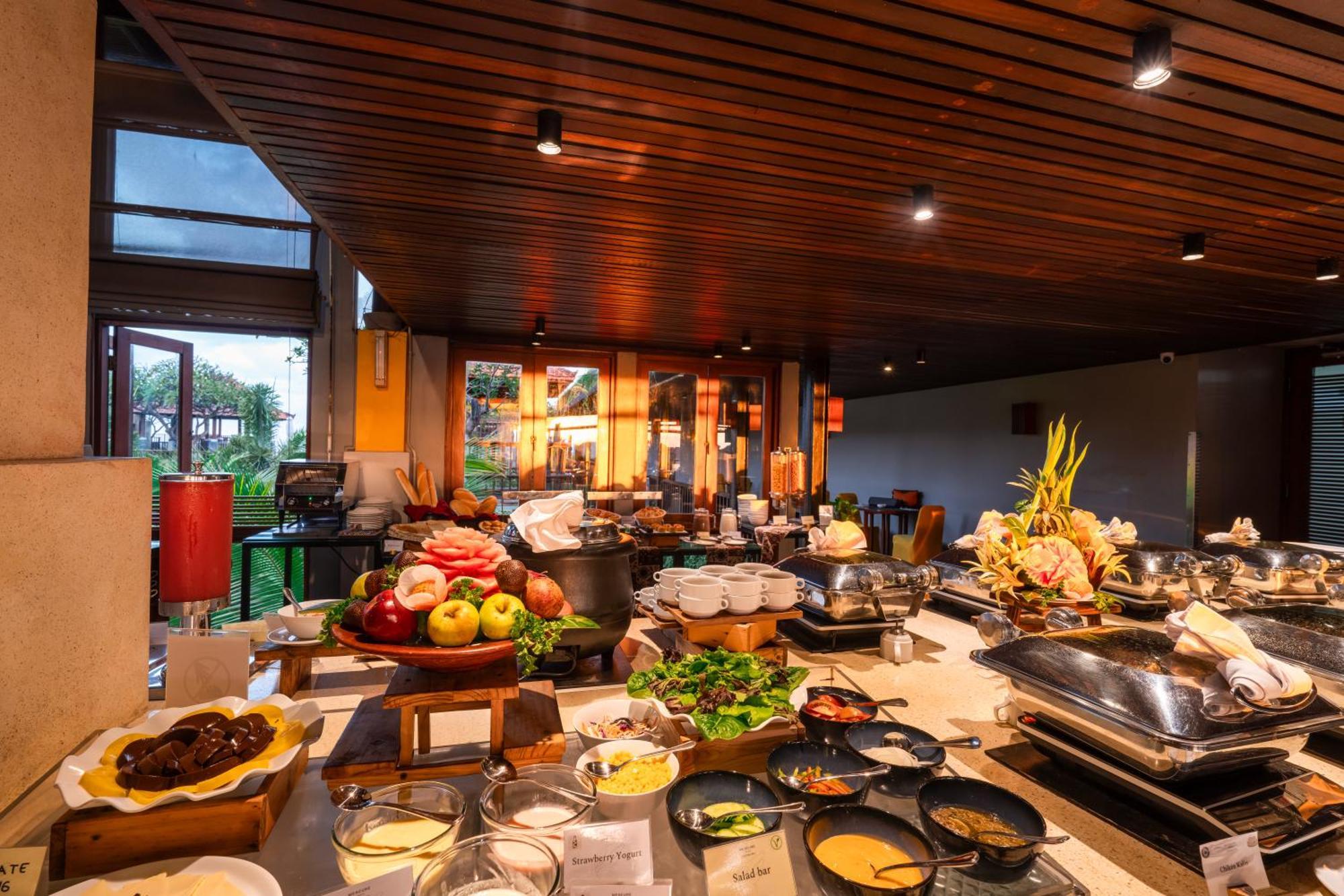 होटल Mercure Kuta Bali 4*